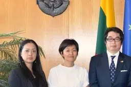 Kelionių vadovą po Lietuvą rengiantys japonai su Alytumi susipažino iš arčiau