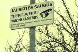 Užrašai „Jauskitės saugūs. Teritoriją stebi vaizdo kameros“ Alytuje galbūt taps realybe (VIDEO)
