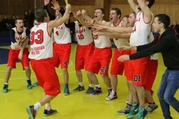 Trečias kartas nemelavo – miesto krepšinio čempione tapo Alytaus „Ekstra“ (VIDEOREPORTAŽAS)