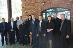Nuo kelio nulėkė greitosios pagalbos automobilis (NUOTRAUKOS)