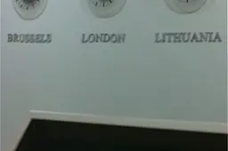 Suksime laikrodžius - galbūt paskutinį kartą Europoje?