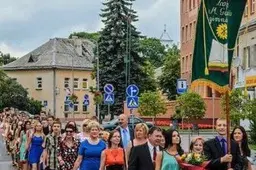 Abiturientus paskatino piniginiams prizams skirdami daugiau nei 20 tūkstančių litų (VIDEO)