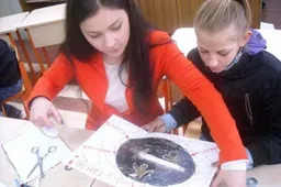 Kūrybinėse dirbtuvėse mokytasi kritiškai mąstyti ir vertinti alkoholio bei tabako reklamas
