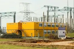 Nuo Alytaus transformatorių pastotės - dvi linijos: viena Baltarusijos, kita – Lietuvos elektrinės link