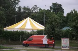 Sumokėjo avansą – automobilio negavo, vaikiną su drauge sumušė nepažįstami