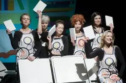 Į Alytų  „Ša, kalba mamos!“ atvyksta tiesiai iš teatrų festivalio