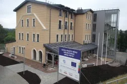 Menų pirties kūrėjas norėtų užkurti pirtį dviračių tako Tilto gatvėje projektuotojams (TV REPORTAŽAS)