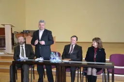 Meras: „...Jauni profesiją įgiję specialistai turės darbo ir neišvyks iš Alytaus“