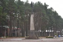 Pasirašyta miesto centro apšvietimo statybos darbų sutartis