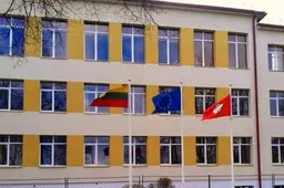 Dėl 10 tūkst. eurų rungsis ir Alytaus Dzūkijos pagrindinė mokykla
