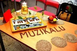 Geltonųjų prijuosčių būrys šėlo Dauguose