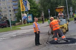 Senoji Naujosios gatvės juosta asfaltuojama nebus