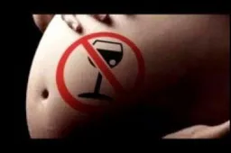 Alkoholis turės būti ženklinamas įspėjimais apie žalą nėščiosioms