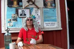 Nerašytojas Jonas B.: „Iš Konservatorių plakatų tik skuteliai telikę, Socialdemokratų atributika taip pat nukentėjusi”