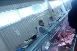 Alytaus turgeiviai pratinasi prie kasos aparatų