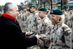 Alytuje sutikti misiją Afganistane baigę kariai (video)