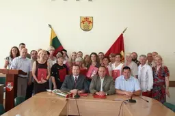 Alytaus rajono meras padėkojo dalyvavusiems dainų  šventėje ir prisidėjusiems prie Valstybės dienos renginių  Alytaus rajone organizavimo