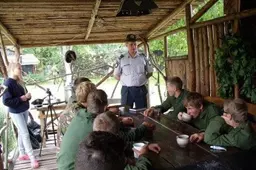 Pareigūnai mokė Pavartėnų kaime įsikūrusios vasaros stovyklos „Lokio būrys“ dalyvius