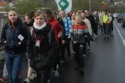 Pėsčiomis jaunimas keliavo 32 km