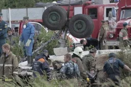 Iš kirpyklos pavogti pinigai, juvelyriniai dirbiniai, sugadinti baldai ir durys