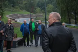 Jaunuoliai narkotizavosi prie piliakalnio, „kaifas“ kaliniams - knygų nugarėlėse