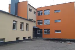 Šilčiau ir gražiau tapo dar didesnėje gimnazijos dalyje