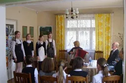 Pasaulinė poezijos diena Alytuje - su poetu A. Plauska