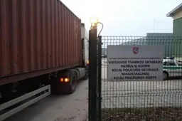 Navigacija girtą vilkiko vairuotoją atvedė tiesiai į policijos kiemą (VIDEO)