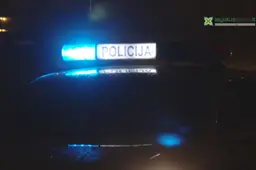 Policijos automobilio kliudytas pėstysis pagalbos atsisakė (VIDEO)