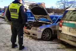Alytuje apiplėšti BMW, „Subaru“, VAZ, „Volvo“, iš garažo dingo „Moskvič“