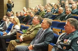 Policijos pareigūnams Dzūkijos sostinėje – sveikinimai, padėkos ir įvairaus laipsnio apdovanojimai