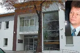 Prokurorai pirtyje