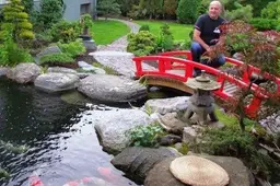 Pirmojo Alytaus „Ryto rasos” sode pagausėjo japoniškų karpių (VIDEO)
