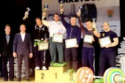 Atvirose Alytaus rajono štangos spaudimo varžybose rungėsi daugiau nei dešimties Lietuvos savivaldybių atstovai