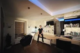 Plaukų stilistas Ramūnas Čiuplys saloną atidarė Miklusėnuose (VIDEO)