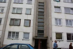 Pirmieji renovuoti daugiabučiai Dauguose ir Simne