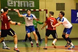 „Almeida-Stronglasas“ grįžo į aukščiausią poziciją