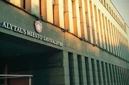 Frakcijos „LVŽS Sprendimai ir atsakomybė“ pareiškimas: kodėl atlyginimai didėja tik kai kuriose įstaigose?