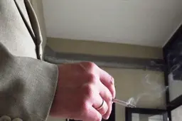 Rūkymo draudimai Alytuje – viešojo transporto stotelėse ir aikštėje prie Laisvės angelo, miesto sode rūkyti leido miesto meras (VIDEO. ATNAUJINTA)