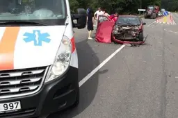 Daužėsi automobiliai – kentėjo jų keleiviai (ATNAUJINTA)