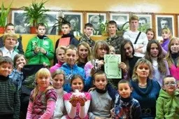 Santaikos vaikai ir jaunimas dainavo patriotines dainas