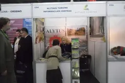 Seinuose stengtasi tikinti, kad Alytuje galima ne tik apsipirkti... (VIDEO)