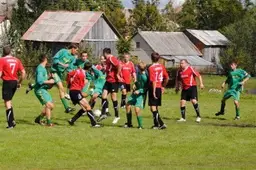 Futbolo „trileris“ Simne pasibaigė lygiosiomis