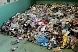 Draugauti su aplinka alytiškiai mokomi ir atliekų tvarkymo centre
