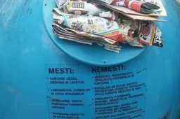 Gyventojai skundžiasi, kad atliekos Alytaus mieste ne visuomet  išvežamos laiku
