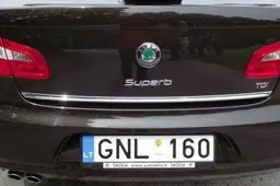 Rotušės autoparkas pasipildė - Alytaus miesto vadovai perlipo į naujas „Škodas“