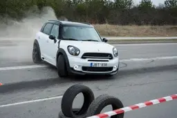 Į Varėną kviečia automobilių slalomas