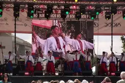 Renginį dovanojo miesto verslininkai ir savivaldybė, o alytiškiai parėmė ukrainiečių vaikus