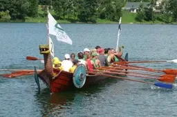 Sportuoja  vaikai ir tėveliai (video)