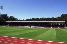 „Apsnukiavo“ paplūdimyje prie Avirio, Alytuje mušė laidais ir lazda, Varėnos rajone - girta motina dukrą